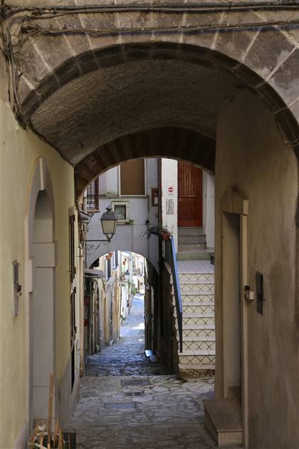 Archi nel borgo